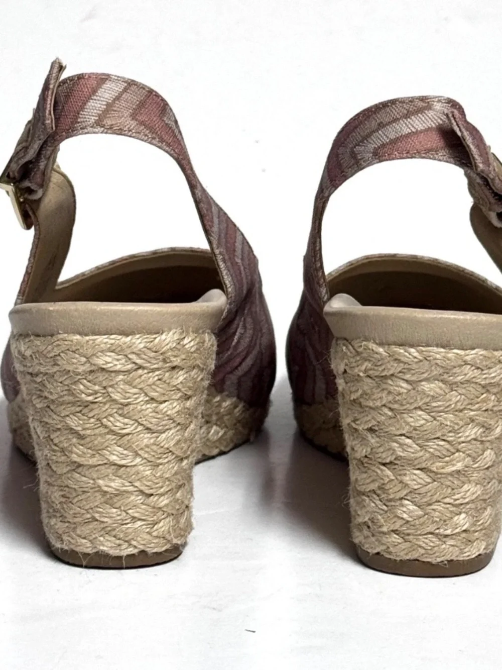 Vionic Coralina Chevron Pink Womens 7.5W Wide Espadrilles Wedge Comfort Heels